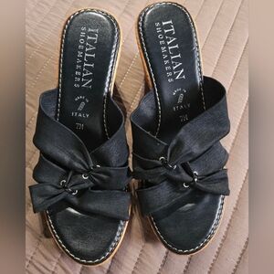 Italian Shoemakers Black Bow Wedges Size 7 NWOB